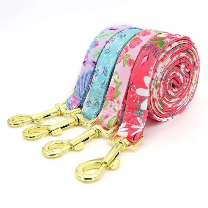 ⭐️Pawsome Pets⭐️ - Flower Design Dog Lead - PowderBlue