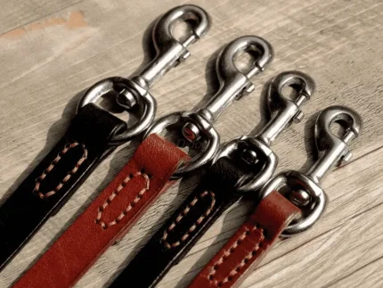 ⭐️Pawsome Pets⭐️ - Leather Dog Lead - Black / M